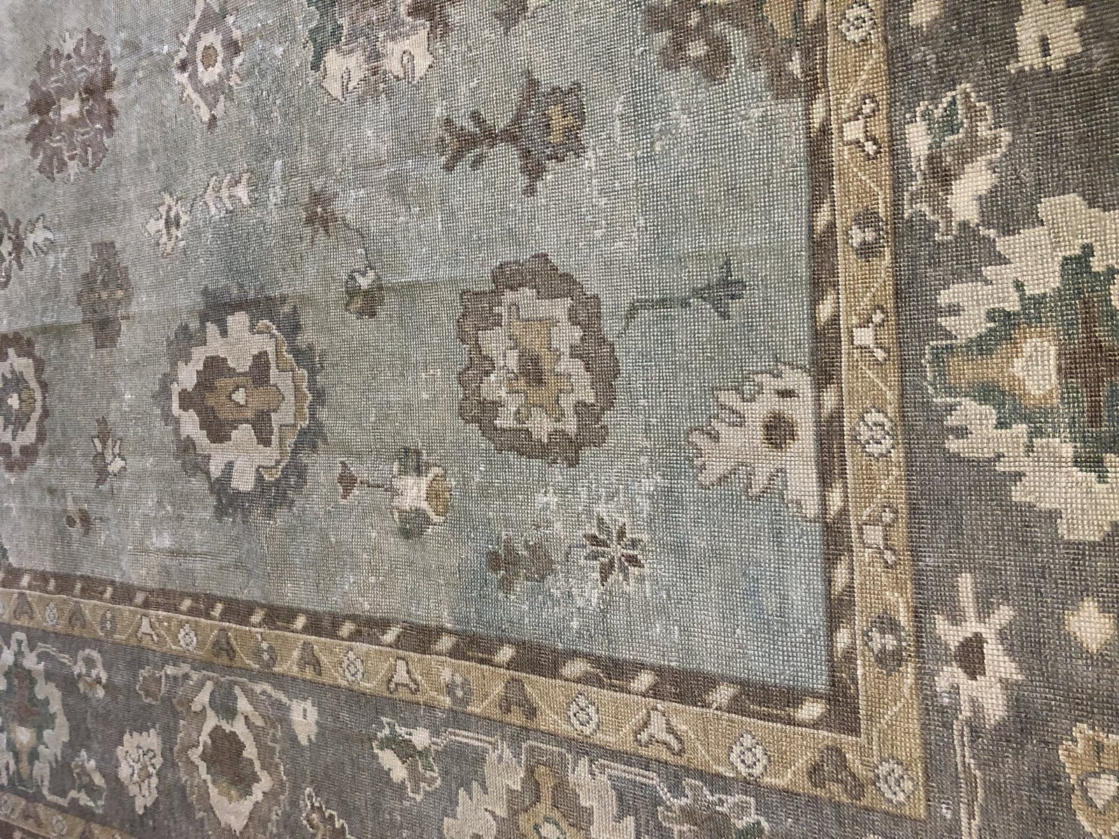 Close detail of an Oushak